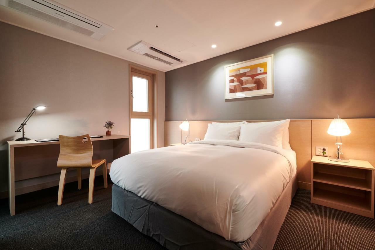 New Raon Stay Jinju Exteriör bild
